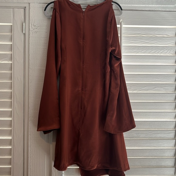 Astr the label rust satin mini dress size medium - Picture 8 of 10